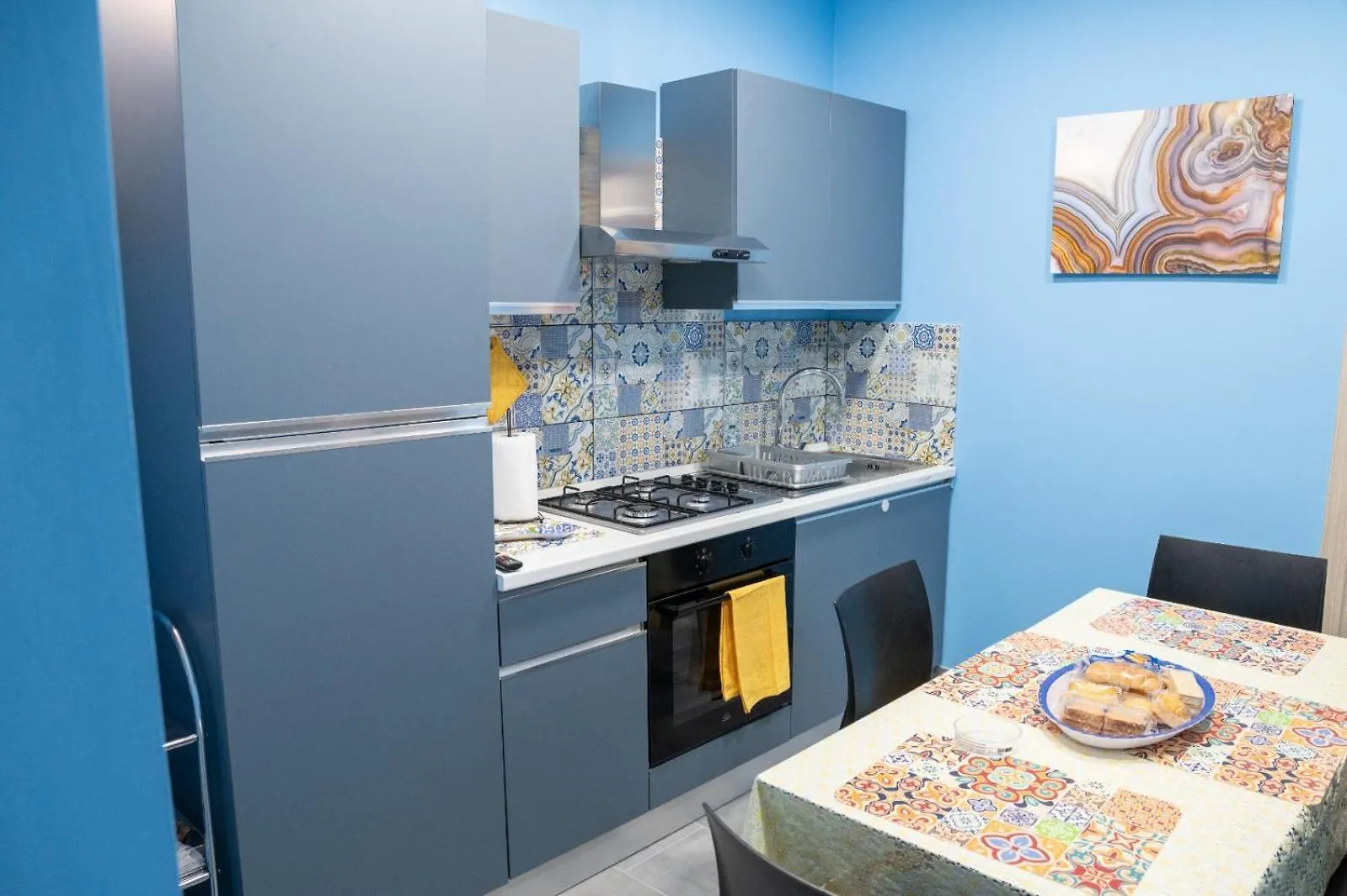 Queen'S Apartament Catania Italy