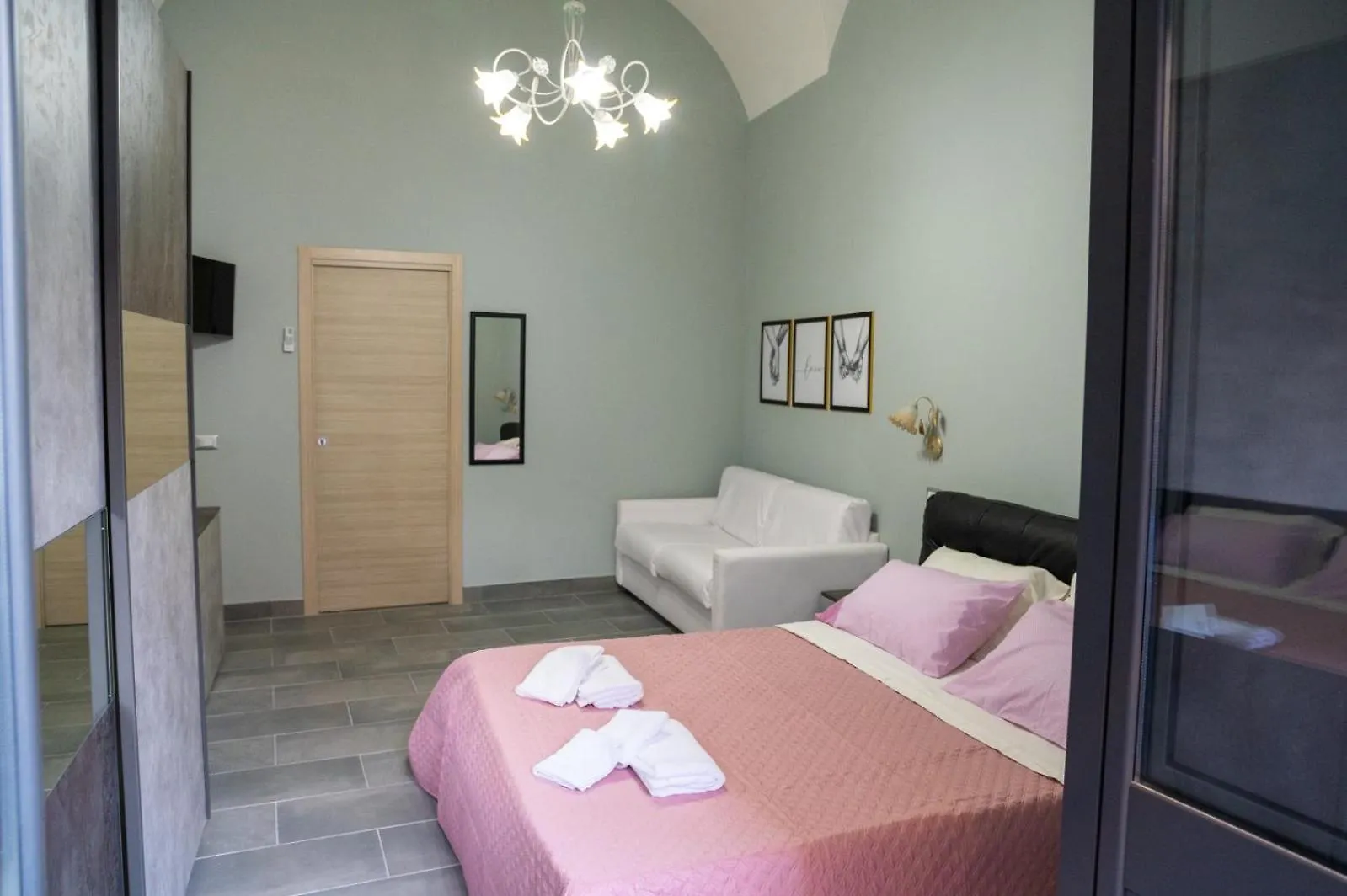 Queen'S Apartament Catania Apartment
